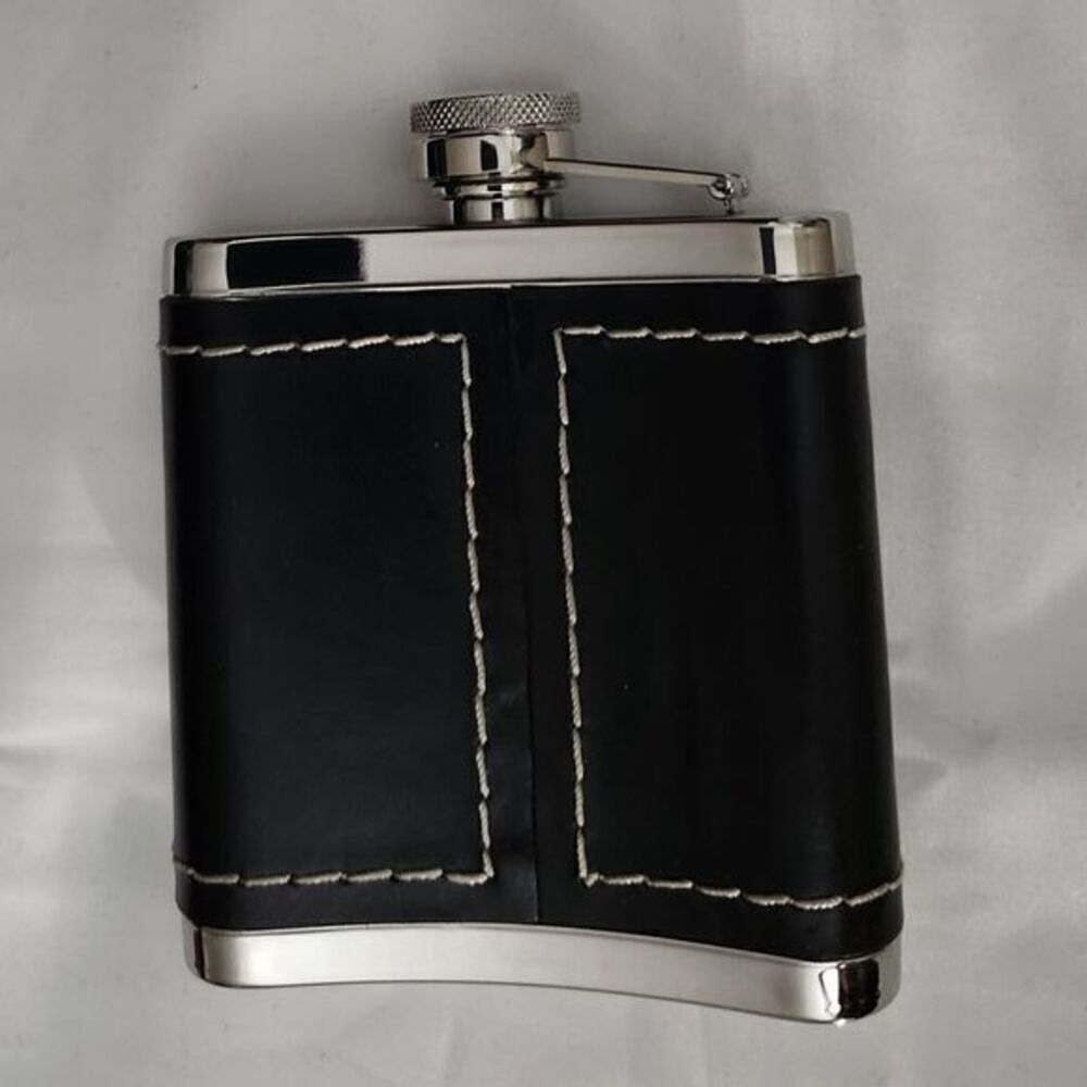 āJackāDaniel'sāStainlessĀ SteelāFlask - Picture 3 of 5